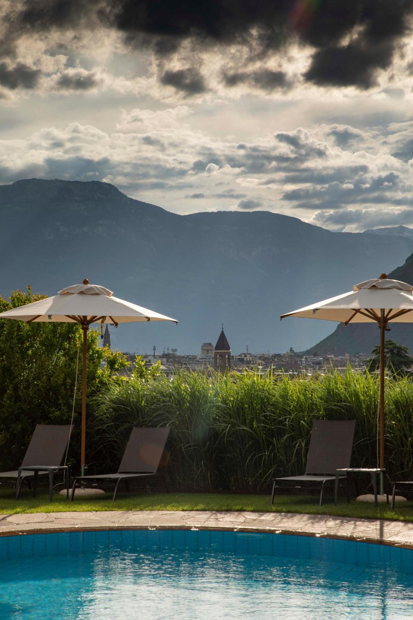Hotel Magdalener Hof Bolzano Kültér fotó