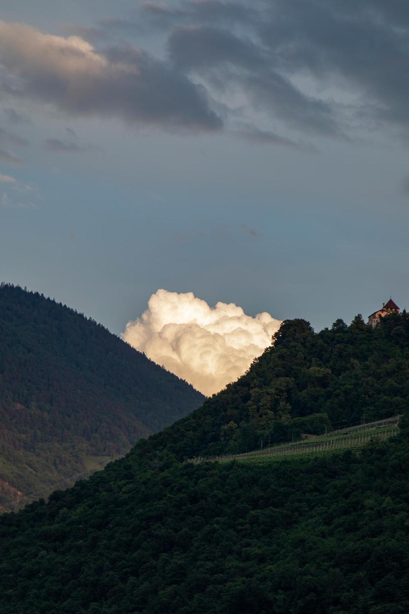 Hotel Magdalener Hof Bolzano Kültér fotó