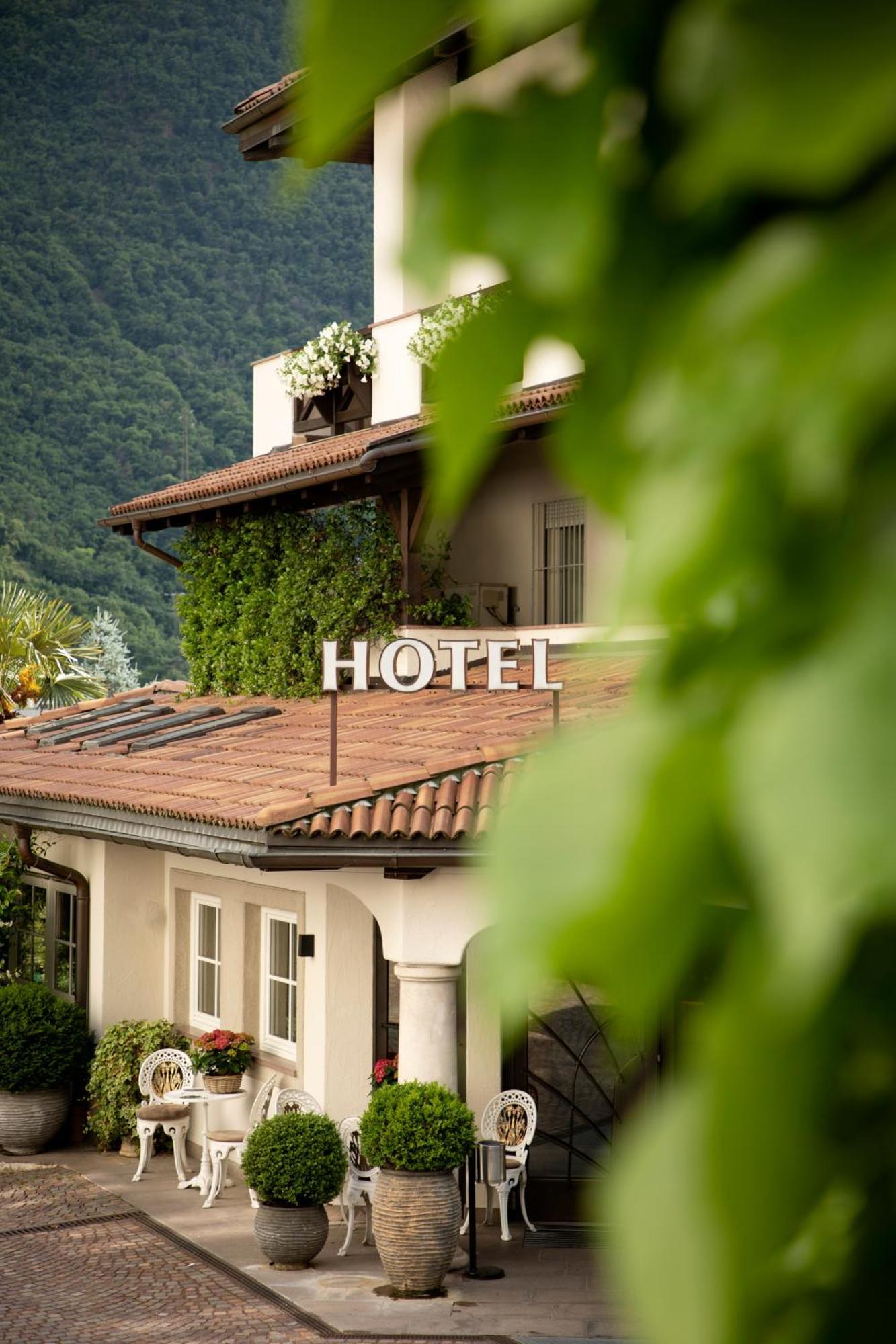Hotel Magdalener Hof Bolzano Kültér fotó