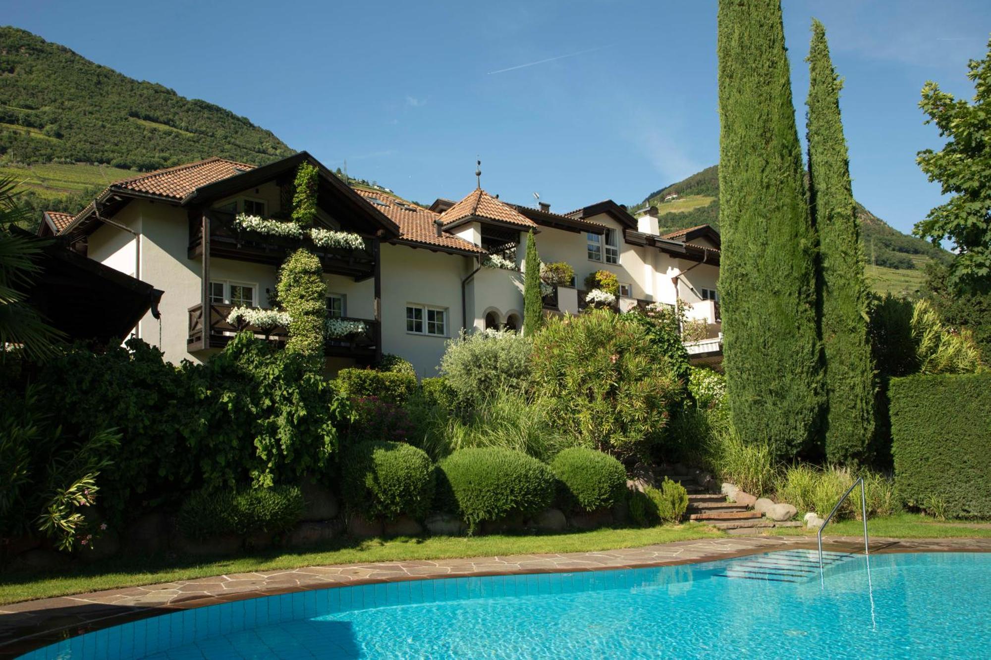 Hotel Magdalener Hof Bolzano Kültér fotó